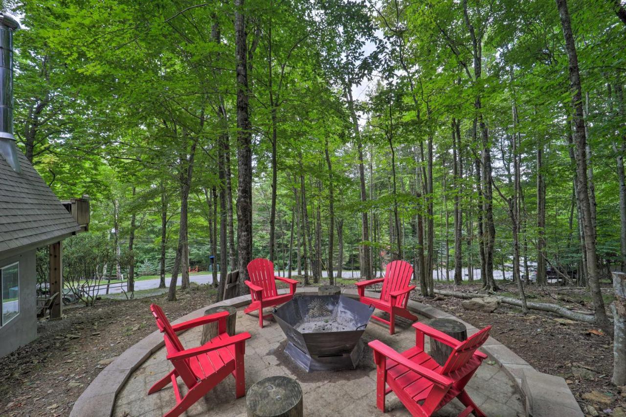A-Frame Cabin With Hot Tub 1 Mi To Beech Mountain! Exteriör bild