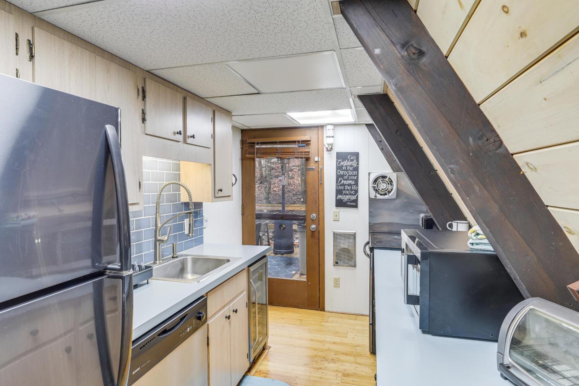 A-Frame Cabin With Hot Tub 1 Mi To Beech Mountain! Exteriör bild