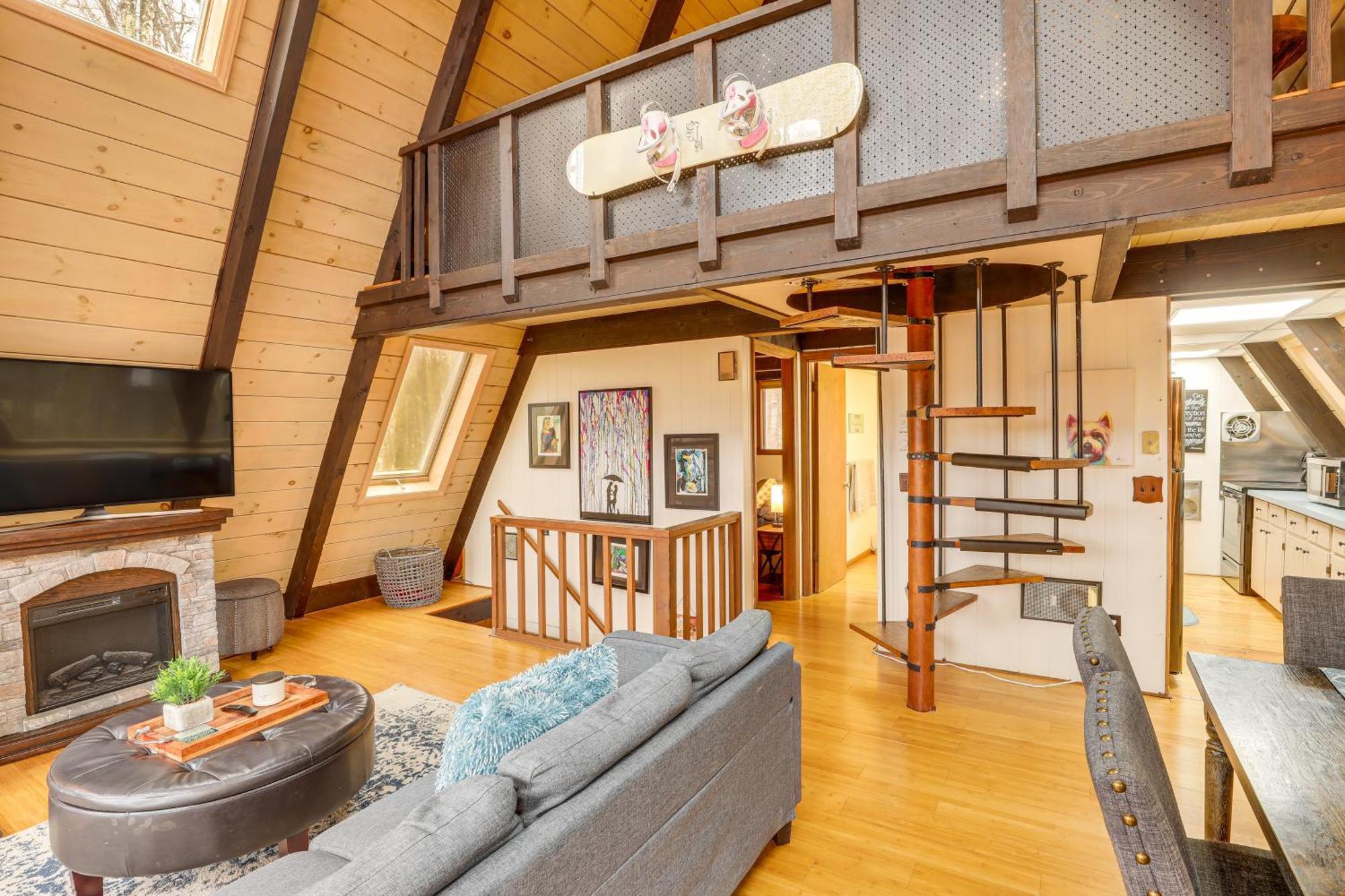 A-Frame Cabin With Hot Tub 1 Mi To Beech Mountain! Exteriör bild